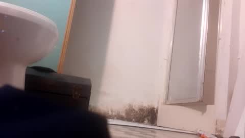 Snapshot of loganpax chatting on 10.28.25 loganpax online show from 10.28.25