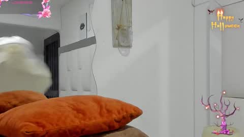 Snapshot of logantwink18 chatting on 10.24.25 logantwink18 online show from 10.24.25