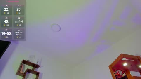 Snapshot of logantwink18 chatting on 11.07.25 logantwink18 online show from 11.07.25