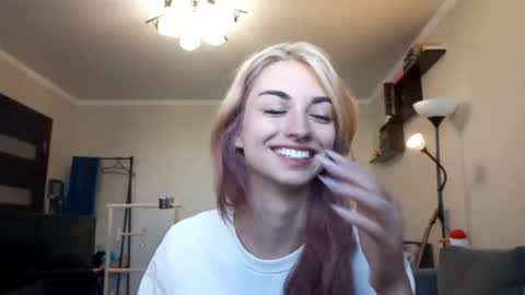 Amelia online show from 09.24.25