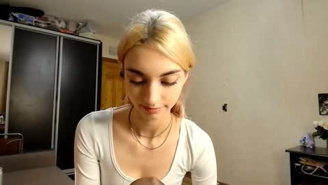 Amelia online show from 10.12.25