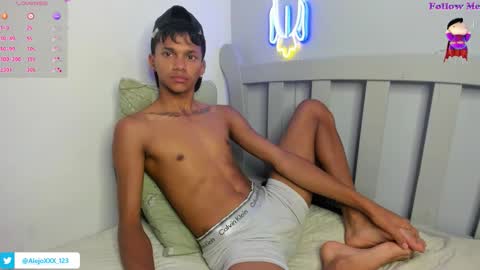 LOUIS online show from 09.29.25