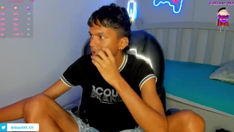 LOUIS online show from 11.04.25