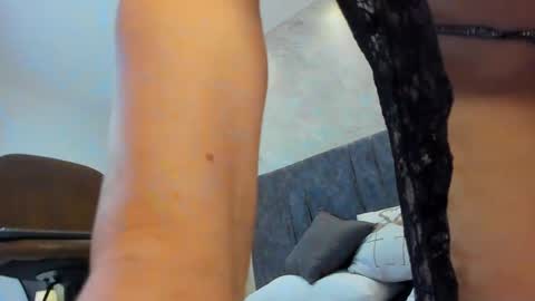 Snapshot of lola__sweet0591 chatting on 09.13.25 Lola Sweet online show from 09.13.25