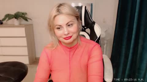 Snapshot of lola_anderson chatting on 02.13.25 Lola online show from 02.13.25