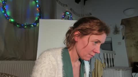 lola_belgium online show from 01.15.25