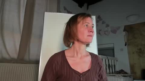 lola_belgium online show from 03.02.25