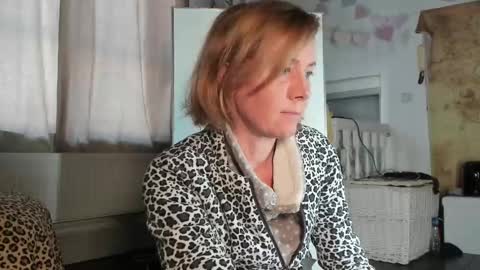 lola_belgium online show from 03.09.25