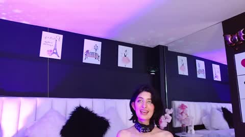 Lola online show from 03.05.25