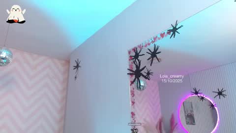 Snapshot of lola_creamy chatting on 10.15.25 Lola online show from 10.15.25