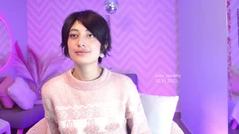 Snapshot of lola_creamy chatting on 11.10.25 Lola online show from 11.10.25