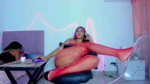 Snapshot of lola_lustrum chatting on 06.04.26 lola_lustrum online show from 06.04.26