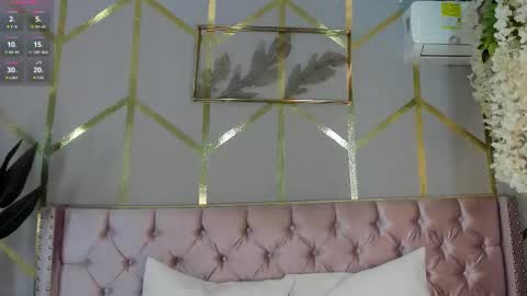 lola_saenz__ online show from 02.04.26