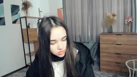 Snapshot of lola_weis chatting on 02.11.26 Melina online show from 02.11.26