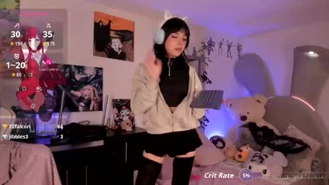 Snapshot of lolaa_bunnyy chatting on 10.21.25 Lola Bunny online show from 10.21.25