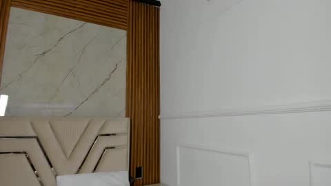 Snapshot of lolaangellx chatting on 10.04.25 Lola Angel online show from 10.04.25