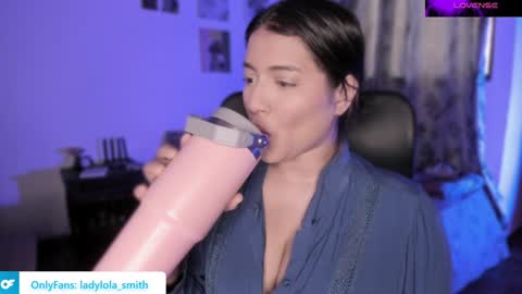 lolaasmith_21 online show from 12.13.24