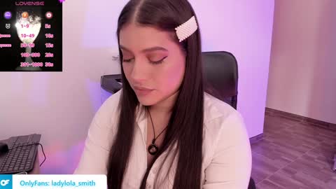 lolaasmith_21 online show from 01.26.25