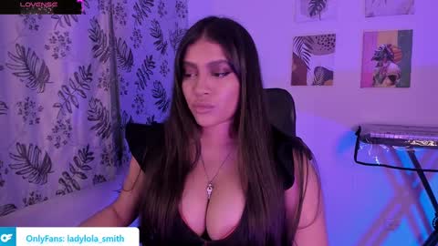 lolaasmith_21 online show from 02.14.25
