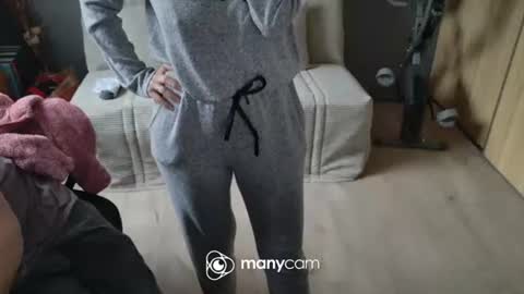 Snapshot of lolacharly chatting on 01.31.25 z1cpl38 online show from 01.31.25