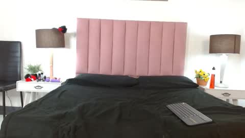 Snapshot of lolagolden1 chatting on 10.08.25 lolagolden1 online show from 10.08.25