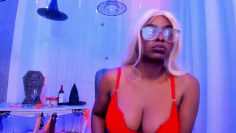 lola online show from 10.31.25