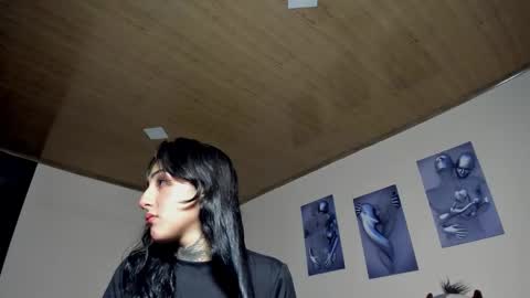 Lola online show from 11.16.25
