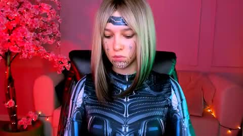 lolalemona online show from 12.15.24