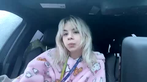 Lola Lixx online show from 12.30.24