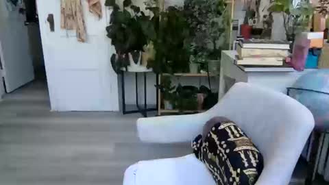 Snapshot of lolalustful chatting on 10.17.25 Lola Lustful online show from 10.17.25