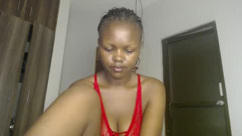 Snapshot of lolamia7 chatting on 02.21.25 lolamia7 online show from 02.21.25