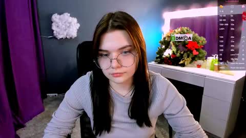 Lola pvt is OPEN online show from 02.19.25