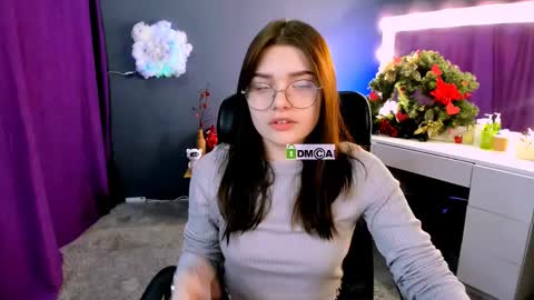 Lola pvt is OPEN online show from 02.21.25