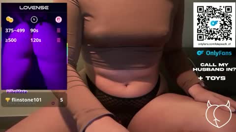 lolapeachtv online show from 12.01.25