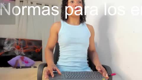 lolareyes1 online show from 10.09.25