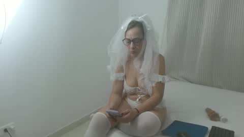 Snapshot of lolascarlettt chatting on 12.18.25 lolascarlettt online show from 12.18.25