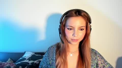 Snapshot of lolaverse chatting on 05.07.26 Lola doll online show from 05.07.26