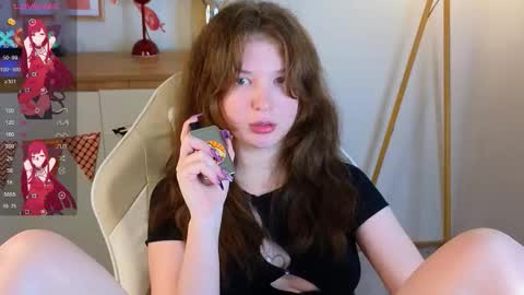 Mona online show from 11.05.25