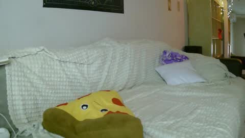 Snapshot of lollylol11 chatting on 12.24.24 Lilly online show from 12.24.24