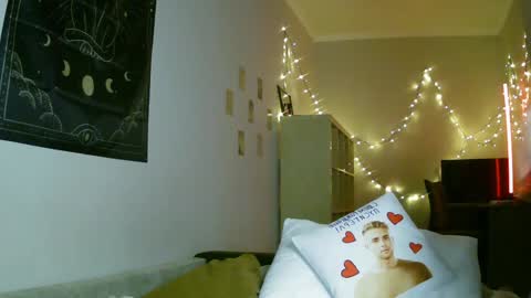 Snapshot of lollylol11 chatting on 01.17.25 Lilly online show from 01.17.25