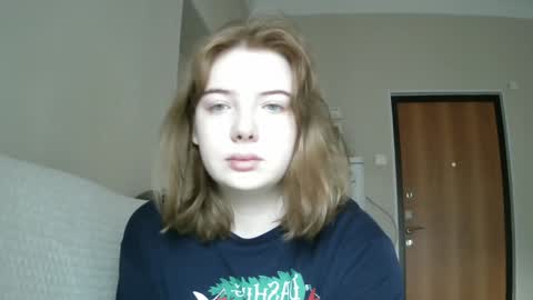 Snapshot of lollylol11 chatting on 02.08.25 Lilly online show from 02.08.25