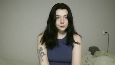 Snapshot of lollylol11 chatting on 11.05.25 Lilly online show from 11.05.25