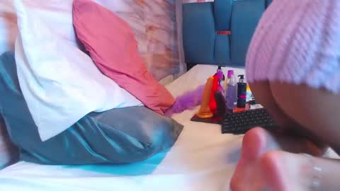 lolypo61700 online show from 02.16.25