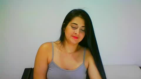 estehfania online show from 02.13.25