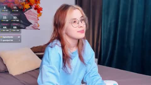 Snapshot of lonagass chatting on 10.18.25 Lona online show from 10.18.25