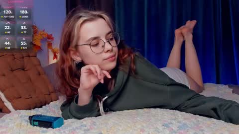 Snapshot of lonagass chatting on 11.12.25 Lona online show from 11.12.25