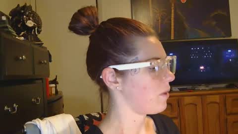 london lovesss online show from 09.27.25