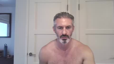 6ft7 Bi Daddy online show from 11.11.25