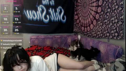 Snapshot of londonray chatting on 09.18.25 londonray online show from 09.18.25