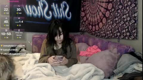 Snapshot of londonray chatting on 09.22.25 londonray online show from 09.22.25